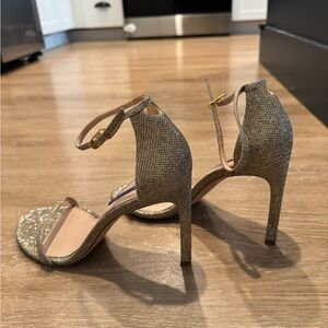 Designer Heels! Stuart Weitzman Nudisong EU39.5 US9 Elegant Gold Glittery Heels